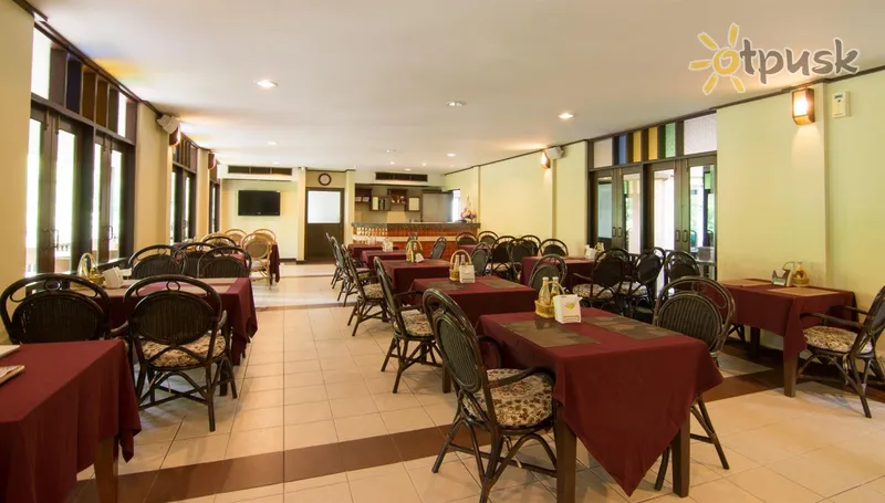 Фото отеля Plumeria Serviced Apartment 3* Паттайя Таиланд бары и рестораны