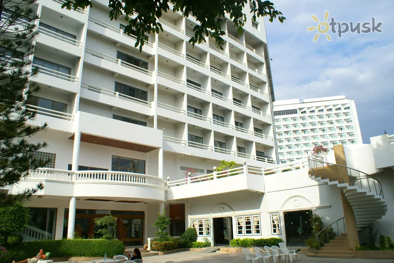 Фото отеля Royal Palace Hotel 3* Паттайя Таиланд экстерьер и бассейны