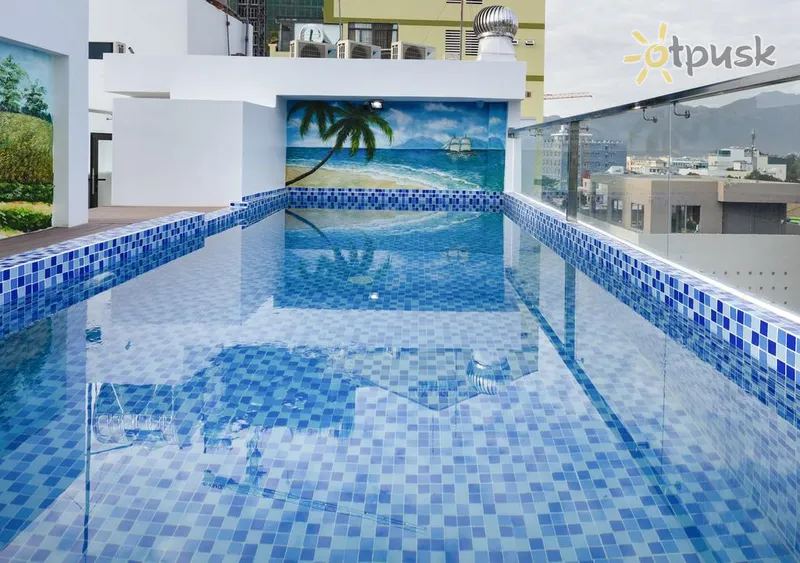 Фото отеля Royal Hotel Nha Trang 3* Нячанг В'єтнам екстер'єр та басейни