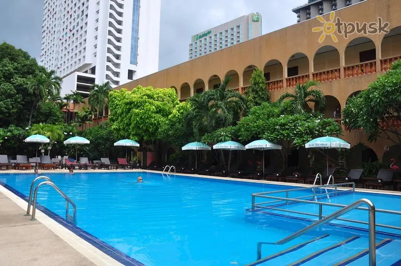 Фото отеля Sabai Lodge Pattaya 3* Паттайя Таїланд екстер'єр та басейни