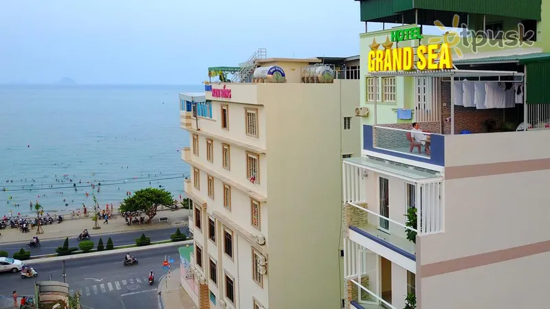 Фото отеля Grand Sea Hotel 2* Nha Trang Vietnamas išorė ir baseinai