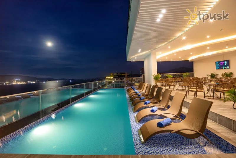 Фото отеля Majestic Premium Hotel 4* Нячанг В'єтнам екстер'єр та басейни