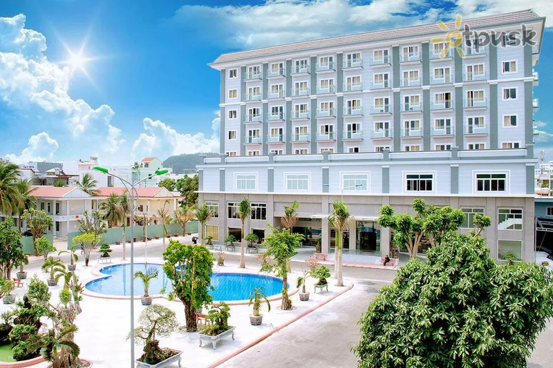 Фото отеля Sky Beach D20 Nha Trang 4* Нячанг В'єтнам екстер'єр та басейни