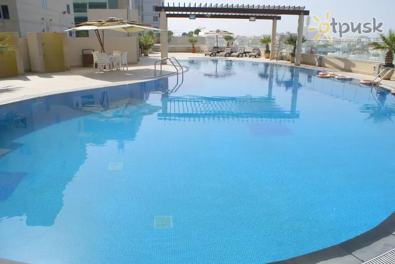 Фото отеля Star Metro Deira Hotel Apartment 3* Dubajus JAE išorė ir baseinai