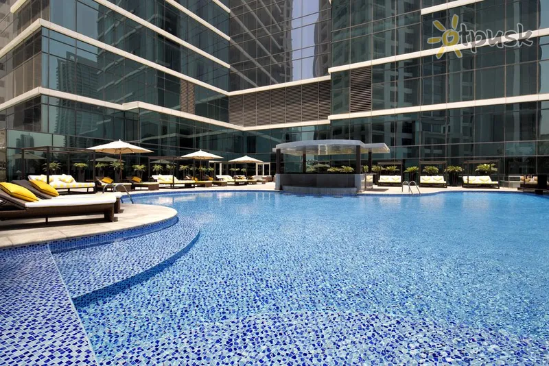 Фото отеля Taj Dubai 5* Dubajus JAE išorė ir baseinai