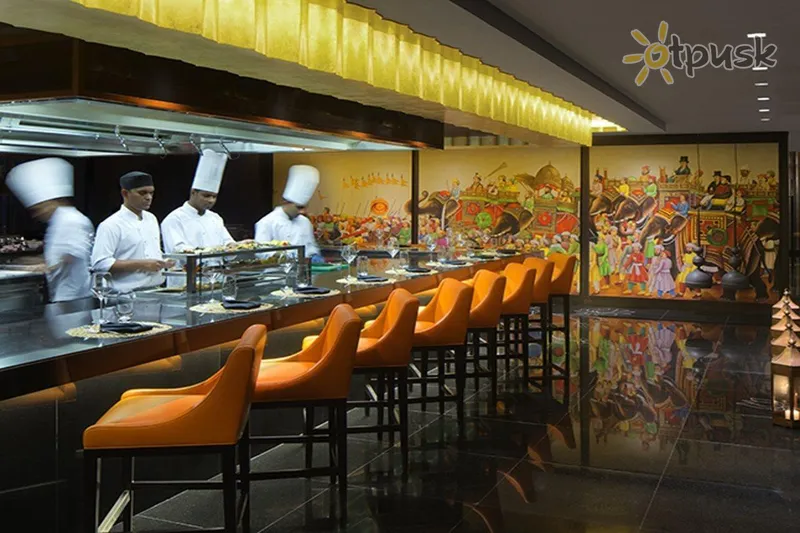Фото отеля Taj Dubai 5* Дубай ОАЕ бари та ресторани