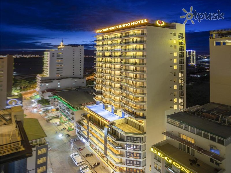 Фото отеля Red Sun Nha Trang Hotel 4* Нячанг Вьетнам экстерьер и бассейны
