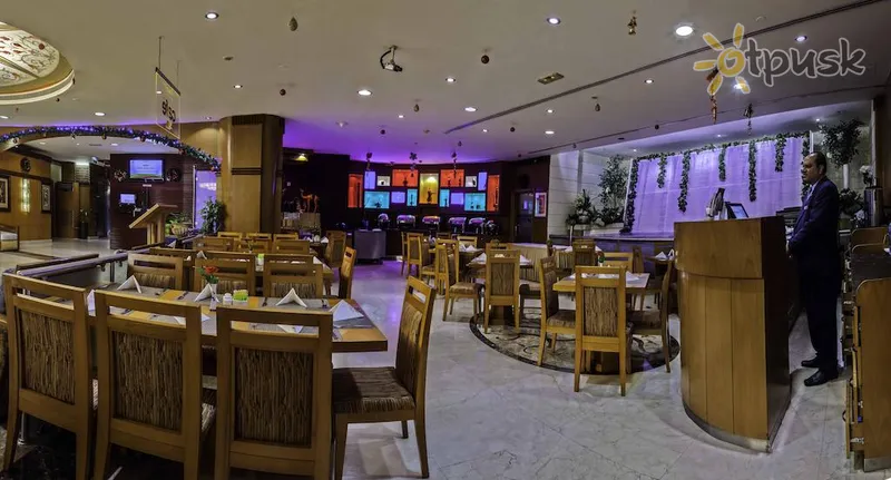 Фото отеля The Country Club Hotel Dubai 4* Dubaija AAE bāri un restorāni