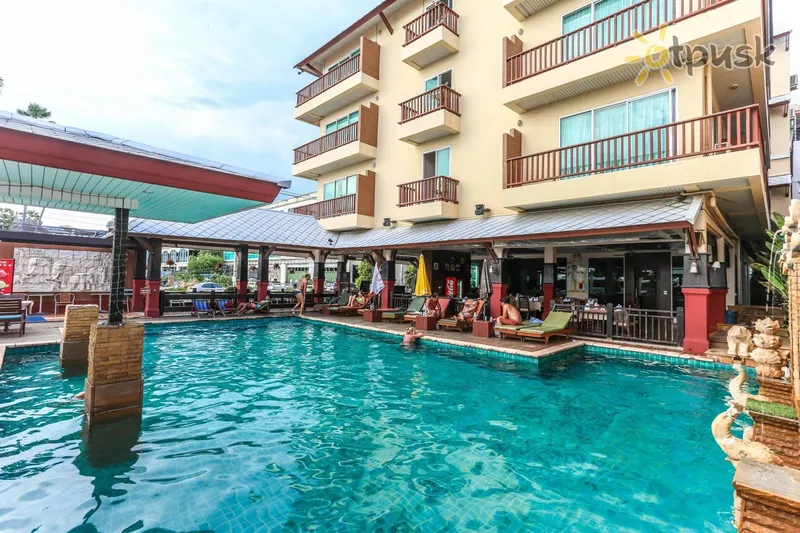 Фото отеля Sarita Chalet & Spa 3* Pataja Taizeme ārpuse un baseini