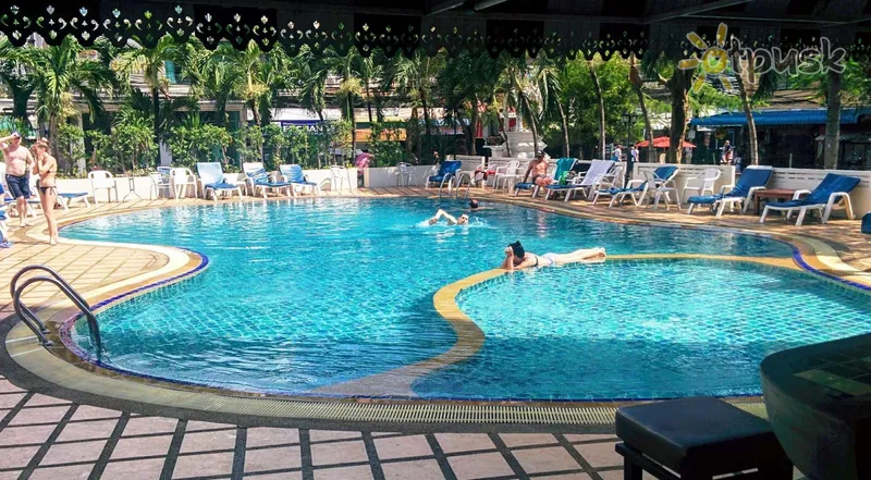 Фото отеля Sawasdee Siam Hotel 3* Паттайя Таїланд екстер'єр та басейни