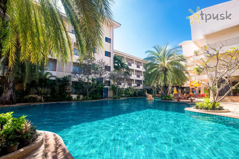 Фото отеля Sea Breeze Jomtien Resort 3* Паттайя Таїланд екстер'єр та басейни