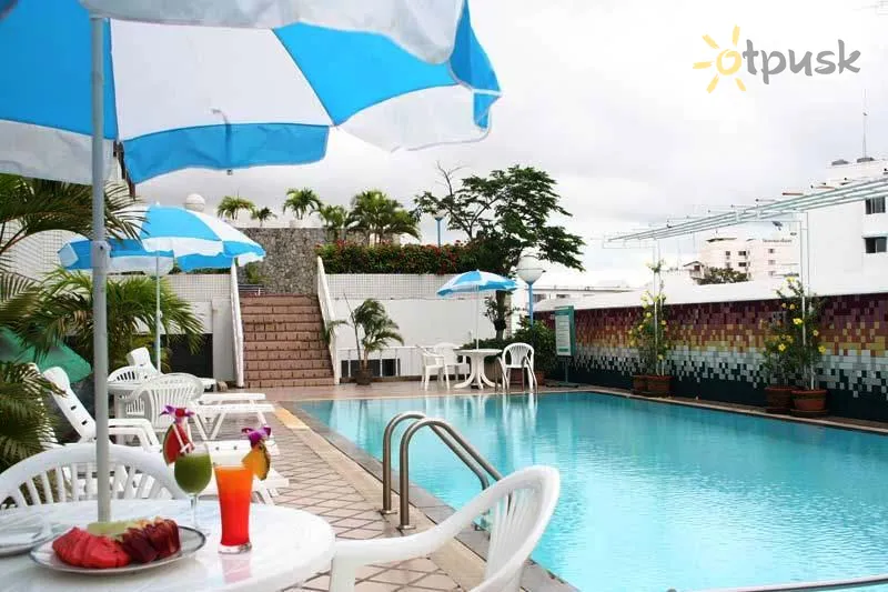 Фото отеля Sun City Pattaya 3* Паттайя Таїланд екстер'єр та басейни