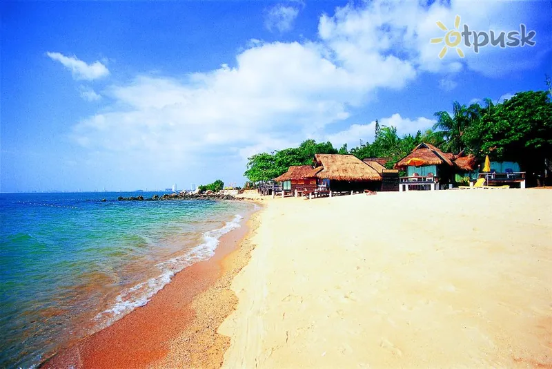 Фото отеля Sunset Village Beach Resort 4* Паттайя Таїланд пляж
