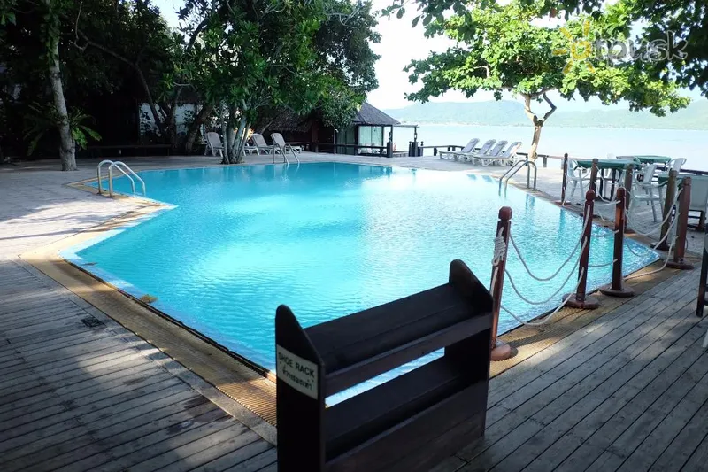 Фото отеля Sunset Village Beach Resort 4* Паттайя Таиланд экстерьер и бассейны