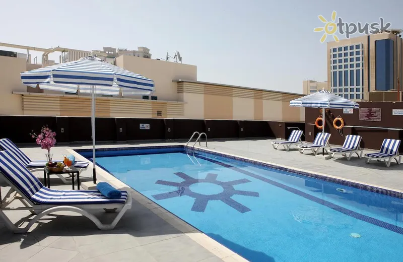 Фото отеля Royal Ascot Hotel Apartment 4* Dubajus JAE išorė ir baseinai