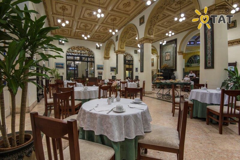 Фото отеля Inglaterra Hotel 4* Гавана Куба бары и рестораны