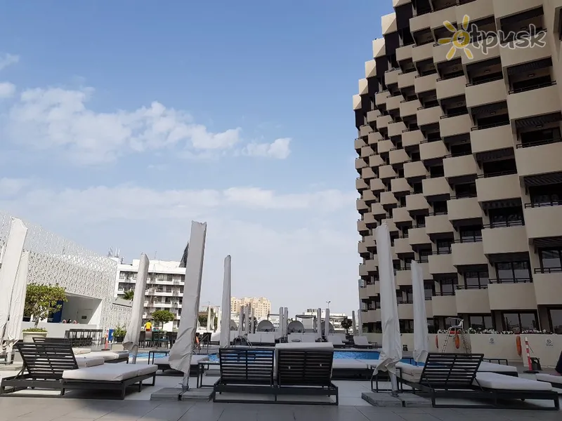 Фото отеля Radisson Blu Hotel Dubai Deira Creek 4* Дубай ОАЭ экстерьер и бассейны
