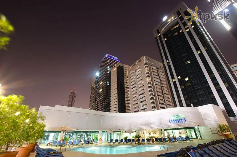 Фото отеля Towers Rotana Hotel 4* Дубай ОАЭ экстерьер и бассейны
