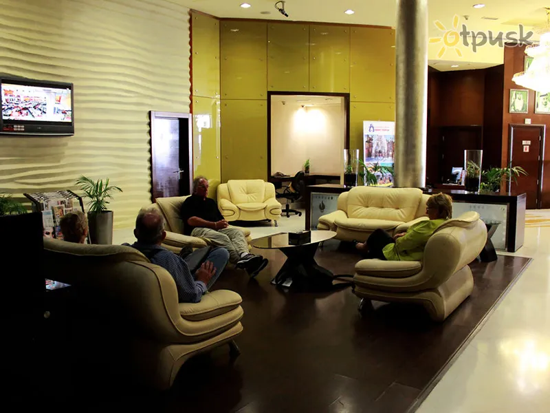 Фото отеля Tulip Creek Hotel Apartment 4* Dubaija AAE vestibils un interjers