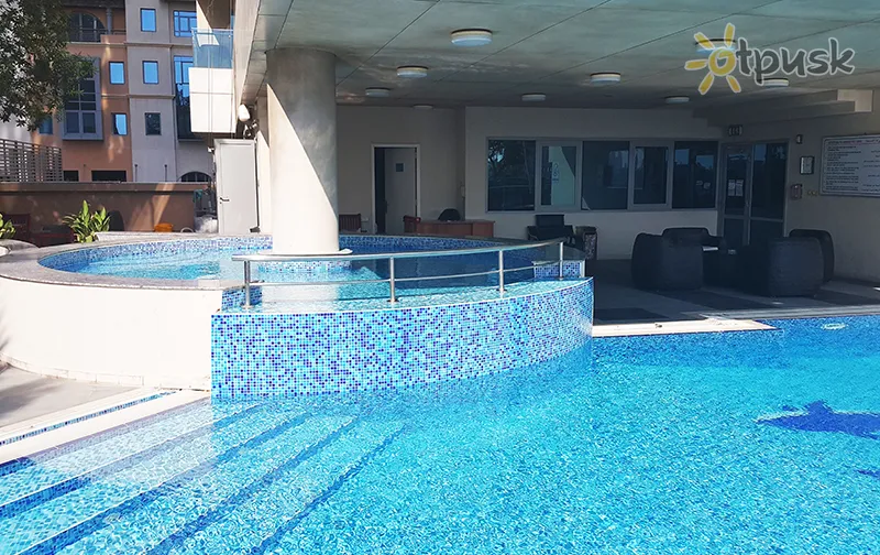 Фото отеля Tulip Creek Hotel Apartment 4* Дубай ОАЭ экстерьер и бассейны