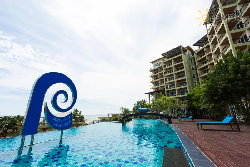 Фото отеля Royal Phala Cliff Beach Resort & Spa 4* Pataja Tailandas išorė ir baseinai