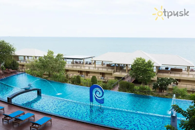 Фото отеля Royal Phala Cliff Beach Resort & Spa 4* Паттайя Таїланд екстер'єр та басейни