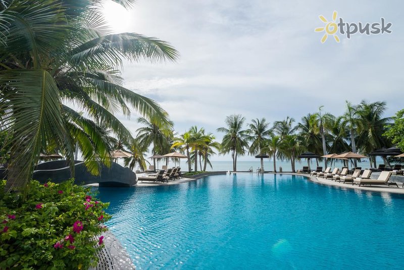 Фото отеля Royal Wing Suites & Spa 5* Паттайя Таиланд экстерьер и бассейны