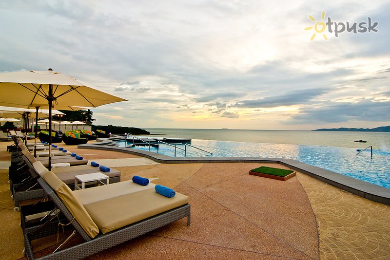 Фото отеля Royal Wing Suites & Spa 5* Паттайя Таиланд экстерьер и бассейны