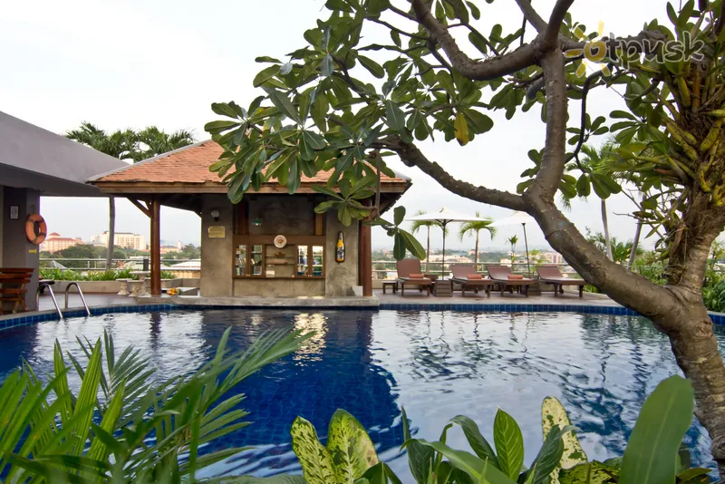 Фото отеля Sunshine Vista 3* Паттайя Таїланд екстер'єр та басейни