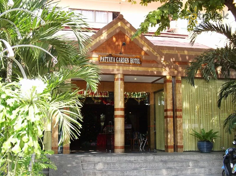 Фото отеля The Pattaya Garden Hotel 3* Паттайя Таиланд экстерьер и бассейны