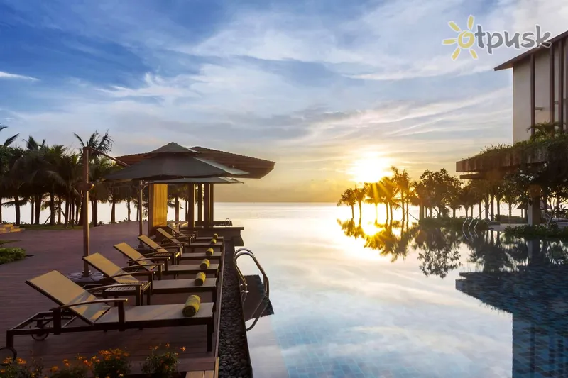 Фото отеля Dusit Princess Moonrise Beach Resort 4* о. Фукуок Вьетнам экстерьер и бассейны