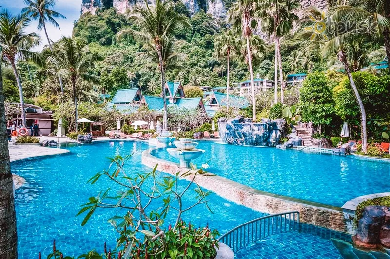 Фото отеля Centara Grand Beach Resort & Villas Krabi 5* Крабі Таїланд екстер'єр та басейни