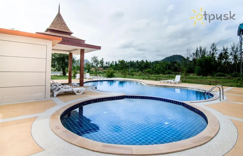 Фото отеля Diamond Place Hotel 2* Краби Таиланд экстерьер и бассейны