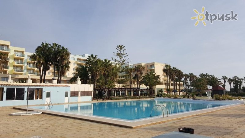 Фото отеля Pestana Viking Beach & Golf Resort 4* Алгарве Португалия экстерьер и бассейны