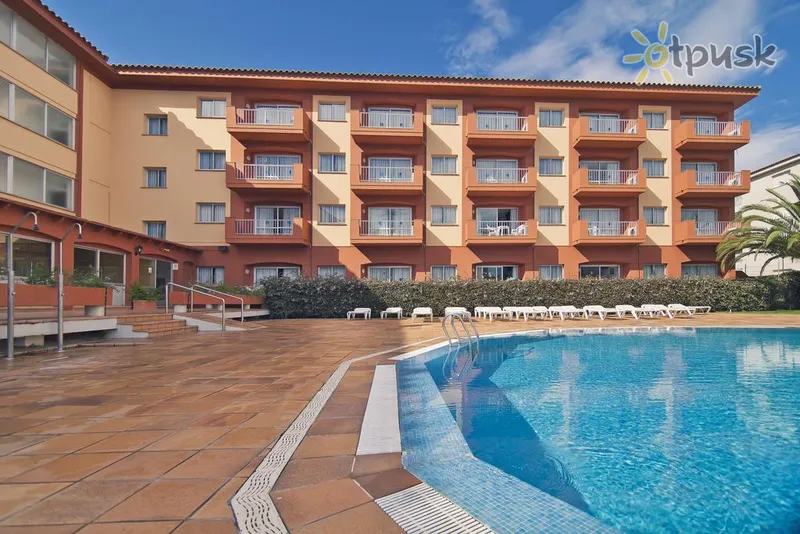 Фото отеля Estartit Confort 2* Коста Брава Іспанія екстер'єр та басейни