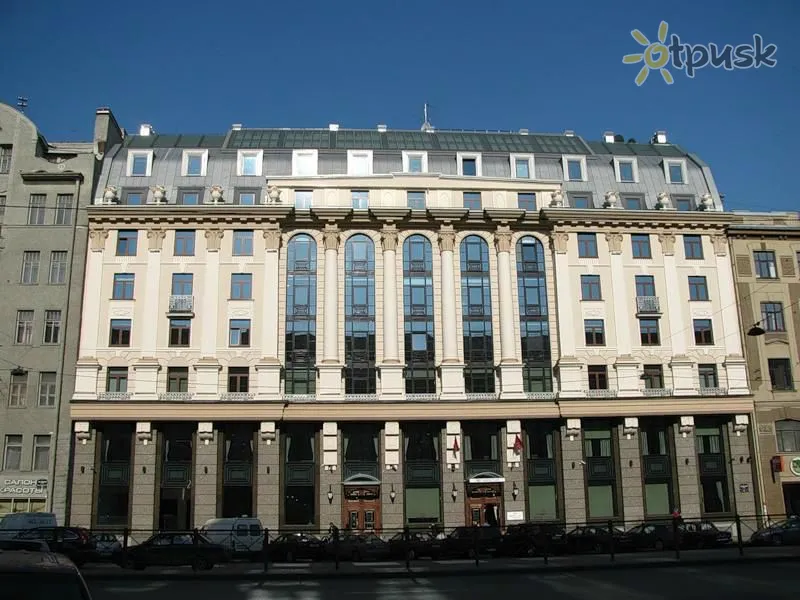 Фото отеля Crowne Plaza St. Petersburg Ligovsky 4* Санкт-Петербург росія екстер'єр та басейни