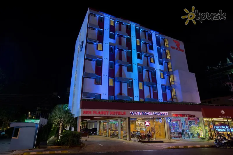 Фото отеля Red Planet Hotel 3* Паттайя Таиланд экстерьер и бассейны