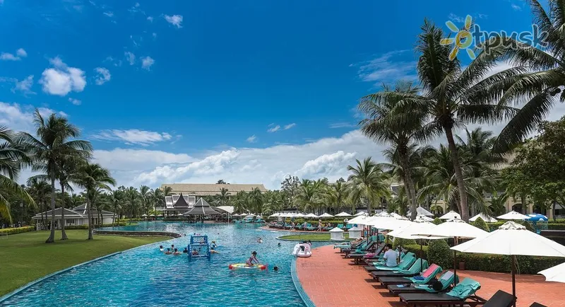 Фото отеля Sofitel Krabi Phokeethra Golf & Spa Resort 5* Krabi Tailandas išorė ir baseinai