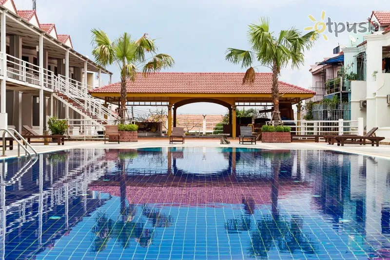 Фото отеля LK Paragon Pattaya 3* Паттайя Таїланд екстер'єр та басейни