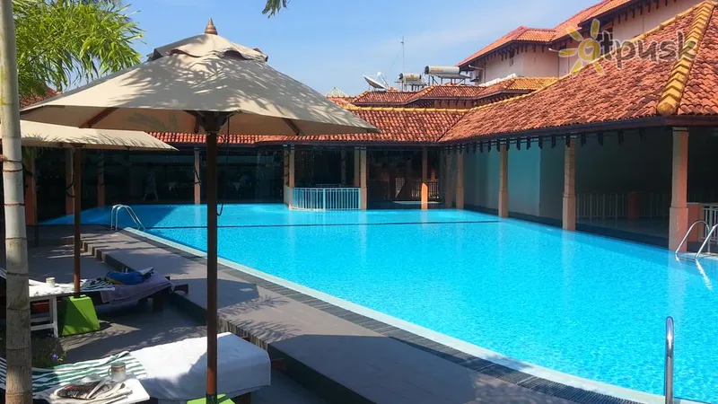 Фото отеля Aida Ayurveda Resort & Spa 2* Индурува Шри-Ланка экстерьер и бассейны