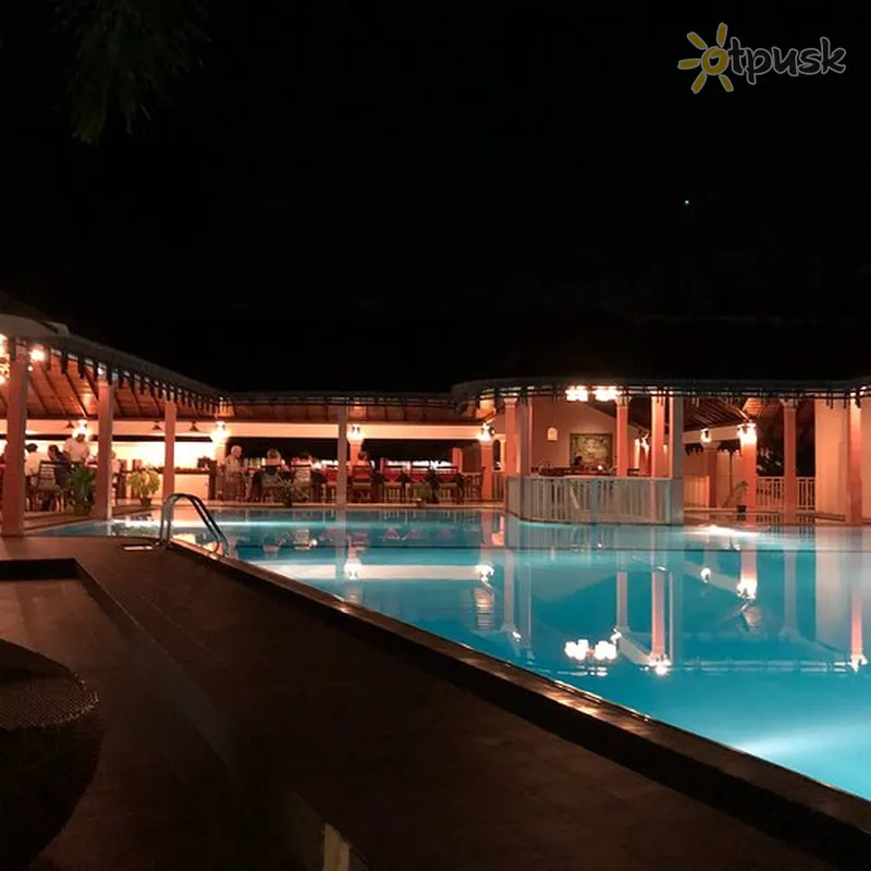 Фото отеля Aida Ayurveda Resort & Spa 2* Induruva Šrilanka ārpuse un baseini