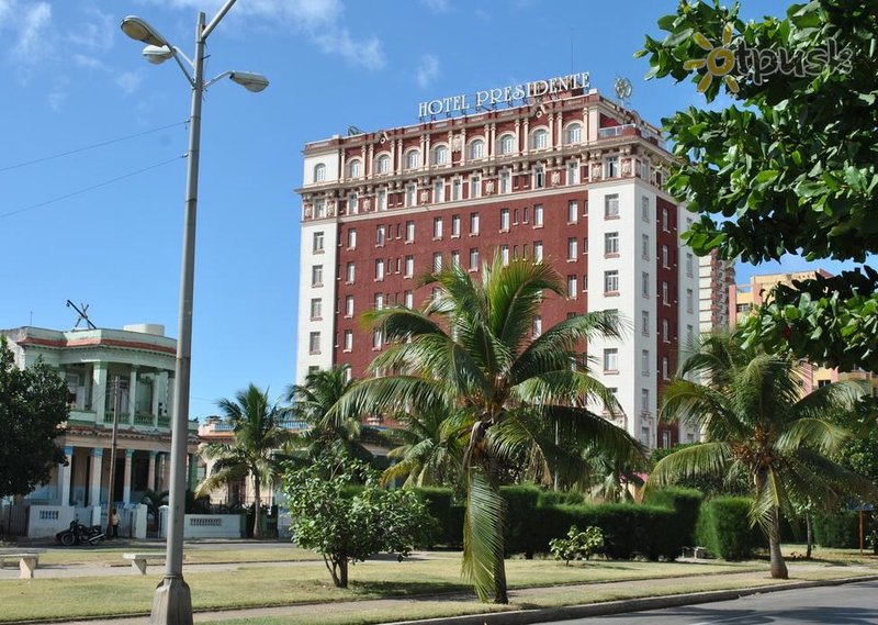 Фото отеля Roc Presidente Hotel 4* Гавана Куба экстерьер и бассейны