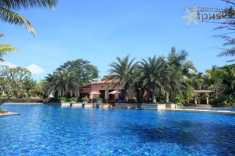 Фото отеля Hainan Fuwan Minorca Resort 4* о. Хайнань Китай экстерьер и бассейны