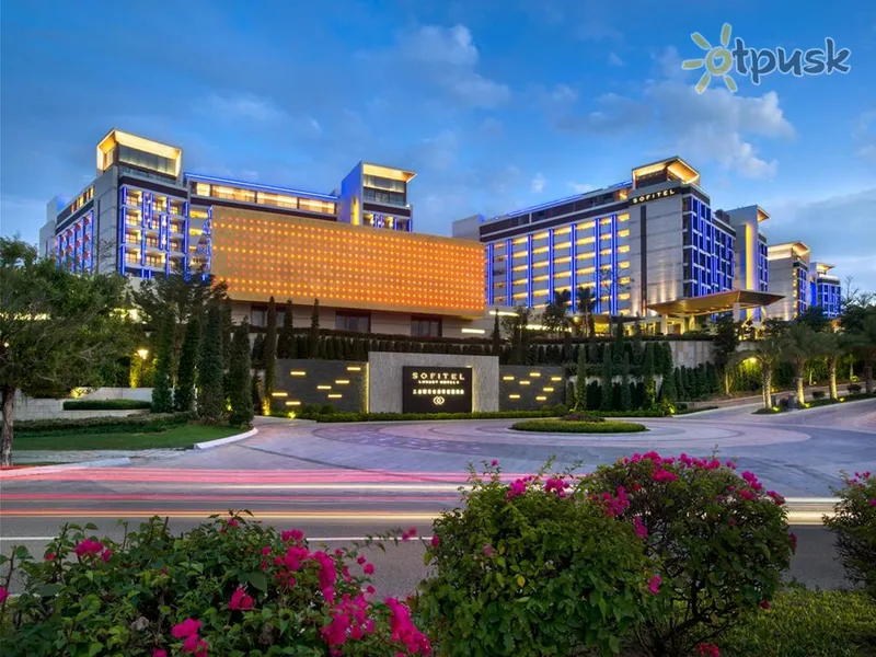 Фото отеля Sofitel Sanya Leeman Resort 5* о. Хайнань Китай екстер'єр та басейни
