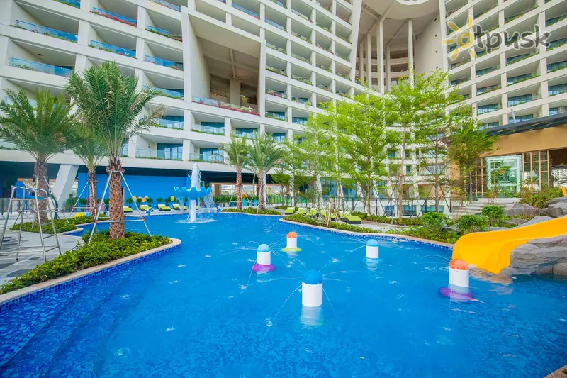 Фото отеля Sanya Conifer Resort 5* о. Хайнань Китай екстер'єр та басейни