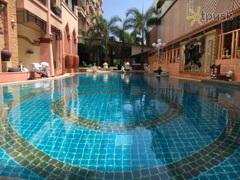 Фото отеля Wannara Hotel Hua Hin 4* Ча-Ам & Хуа Хин Таиланд экстерьер и бассейны
