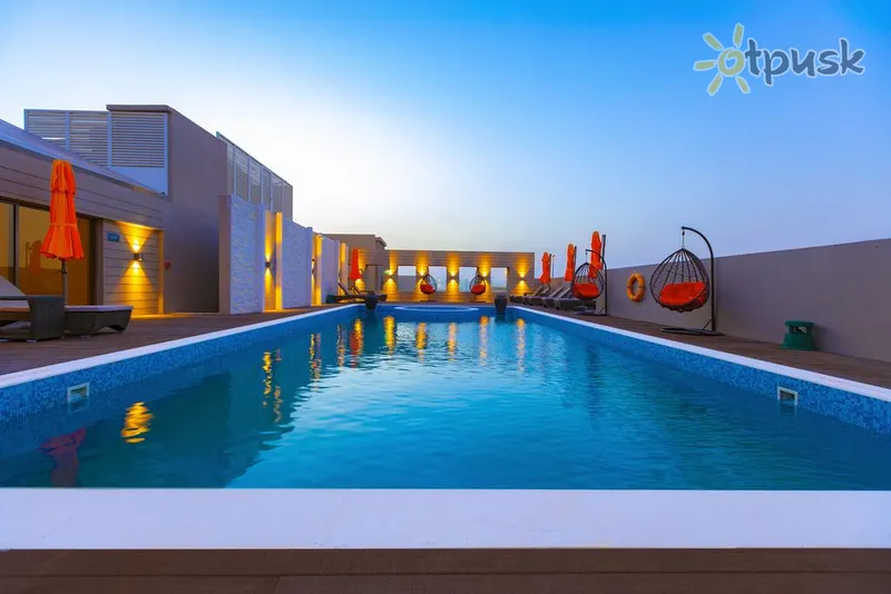 Фото отеля Occidental Dubai Production City 4* Dubajus JAE išorė ir baseinai