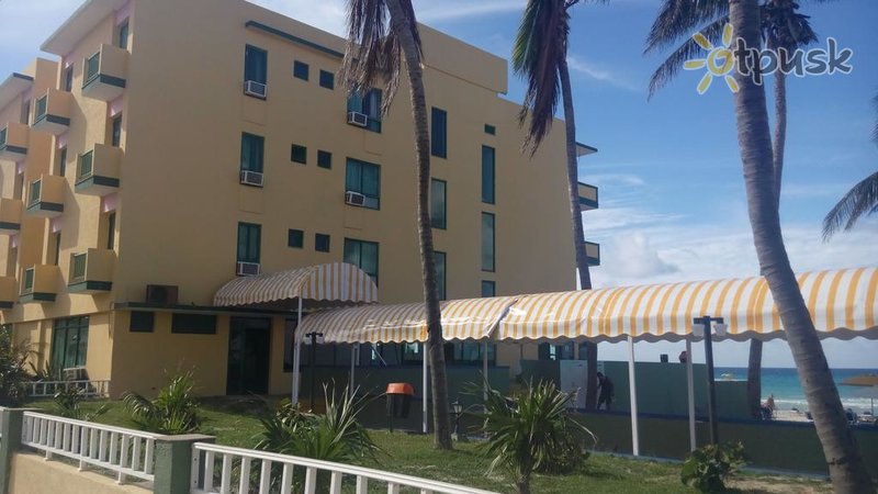 Фото отеля Islazul Los Delfines Hotel 3* Варадеро Куба экстерьер и бассейны