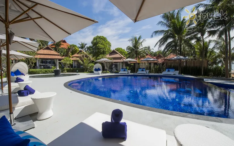 Фото отеля Akyra Beach Club Phuket 5* о. Пхукет Таїланд екстер'єр та басейни