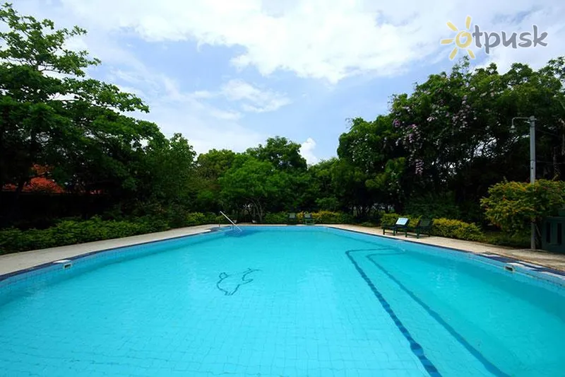 Фото отеля Nature Lanka Ayurveda Resort 2* Tangalle Šrilanka ārpuse un baseini